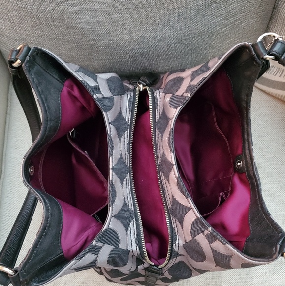 Coach purse - Picture 3 of 5